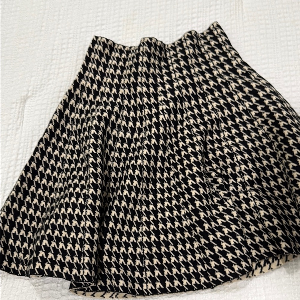 Lulu's Classic Black and White Houndstooth Midi Skirt - Picture 4 of 5